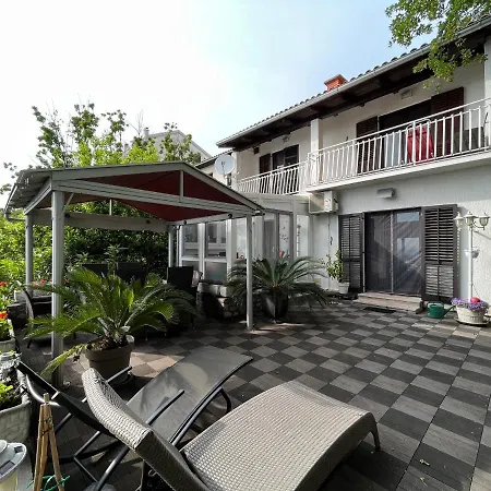 Vakantiehuis Golden Oasis Dramalj