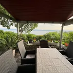 Holiday home Golden Oasis *