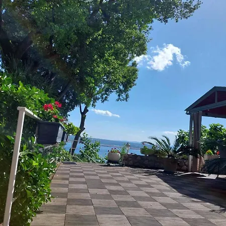 Holiday home Golden Oasis Dramalj