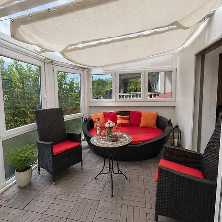 Case de vacanță Golden Oasis *