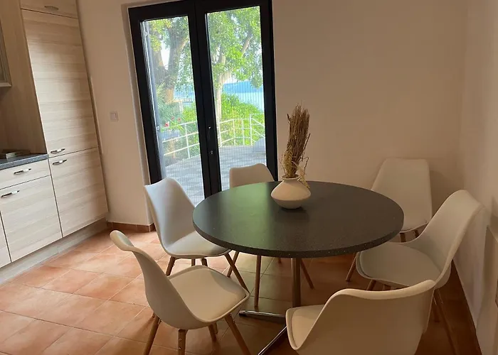 Golden Oasis Holiday home
