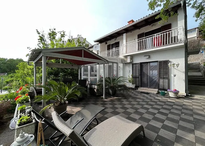 Holiday home Golden Oasis Dramalj